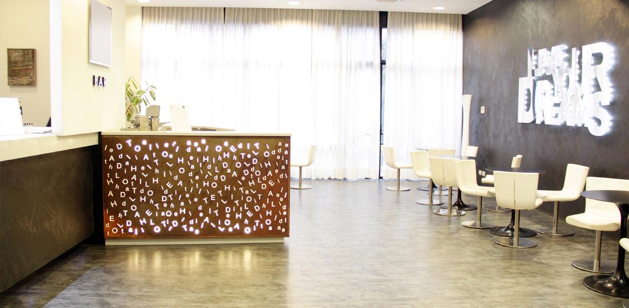 Ih Hotels Milano Lorenteggio מראה חיצוני תמונה