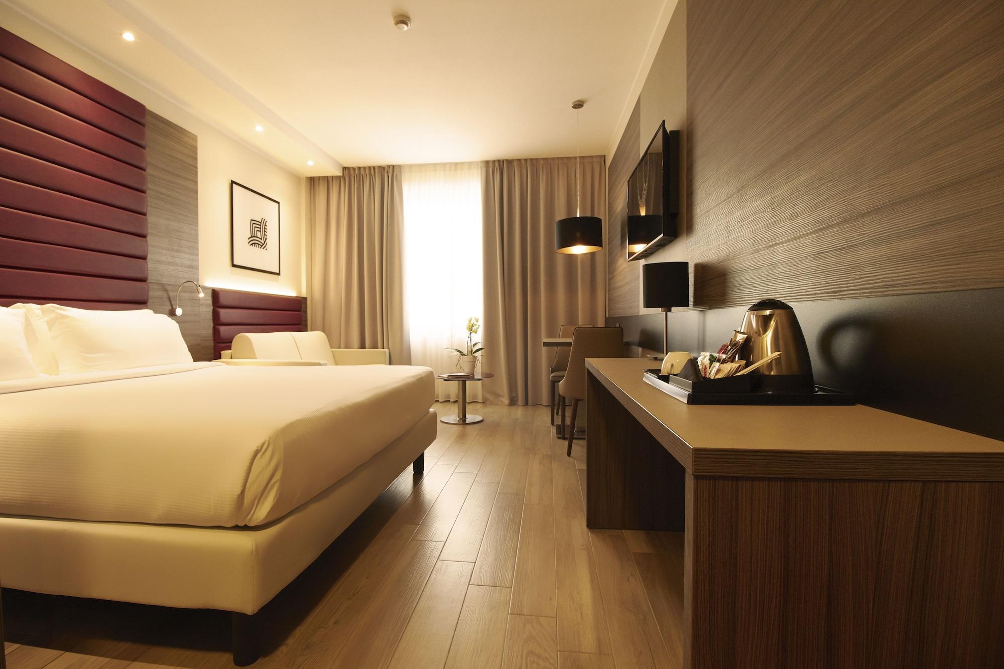 Ih Hotels Milano Lorenteggio מראה חיצוני תמונה